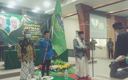 KH. Tubagus Ahmad Sehabudin Assa’idy Resmi Lantik Idaroh Syu’biyyah JATMAN Kota Serang