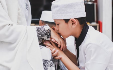 Akhlak Santri kepada Orang Tua