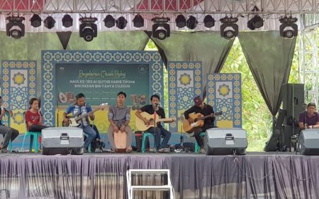 Para Musisi Ikut Serta Ramaikan Haul Habib Thoha Ciledug