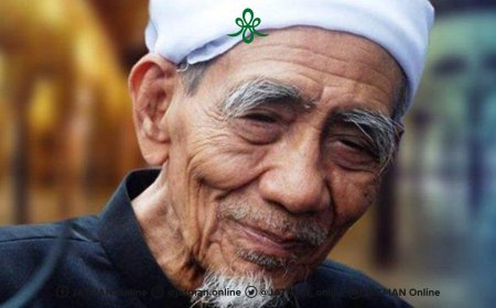 Kisah Viralnya Makam Mbah Maimun