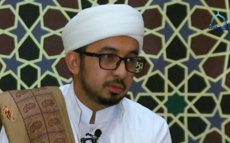 Habib Ahmad Alaydrus Ajak Vaksin Booster Halal