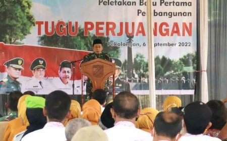 Habib Luthfi bin Yahya hadiri Peletakan batu Pembangunan Tugu Perjuangan Masyarakat Kota Pekalongan
