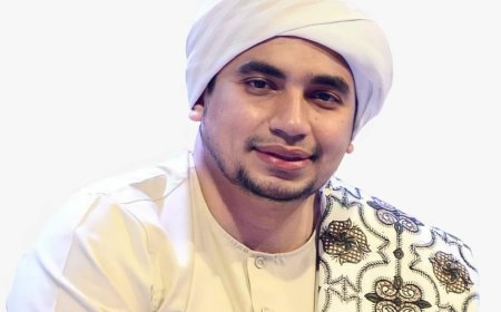 Habib Muhammad bin Husein Al-Habsy Solo Ijazahkan Amalan Ayat Pelimpah Rezeki