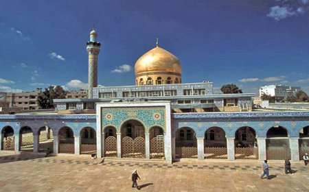 Pesan Sayyidah Zainab: Perbanyaklah Menangis Kurangi Tertawa