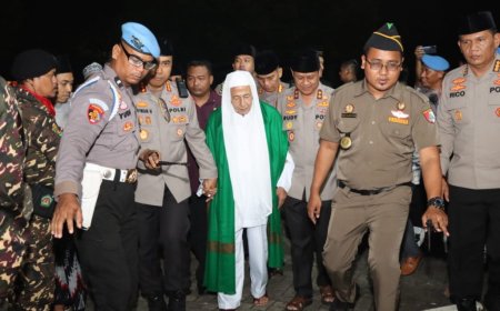 Gelar Istighosah, Habib Luthfi Hadiri HUT Bhayangkara Ke-77