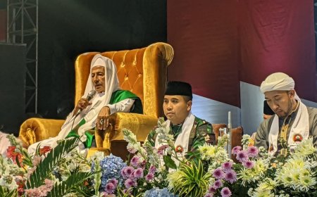 Hadiri Korem 071/Wijayakusuma Bersholawat, Habib Luthfi: Jaga Keutuhan NKRI