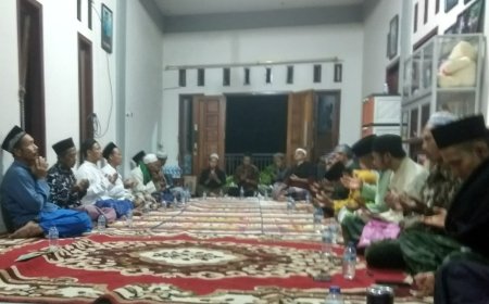 Jama’ah Dzikir Manaqib “Barakatul Qodiriyah” Gelar Acara Rutinan Bulanan
