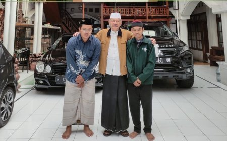 MATAN IPB Sowan Ke Kiai Chaidar Muhaiminan Gunardo