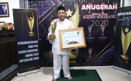 Habib Luthfi Raih Pengharagaan Ulama yang Menggelorakan Nasionalisme