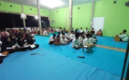 Ponpes Hidayatuth Thulaab Senami Gelar Istighosah