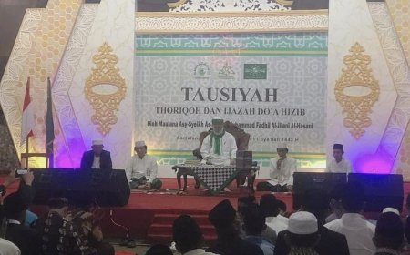 Syekh Fadhil Kunjungi Ponpes Al Kahfi Somalangu Kebumen