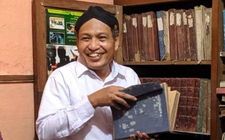 Gus Ulil Abshar Melalui Ghazalia College Akan Dirikan Pesantren