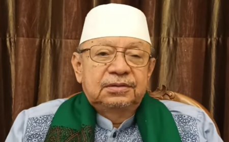 Kiai Zakky Mubarak Jelaskan Shalat Tahajud Jadi Kebiasaan