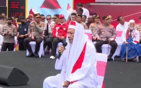 Tausyiah Kebangsaan, Habib Luthfi Ajak Rakyat Tidak Terpecah Belah