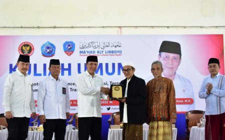 Kepala BNPT Dorong Mahasantri Ponpes Lirboyo Miliki Komitmen Cinta Tanah Air dan Semangat Kebangsaan