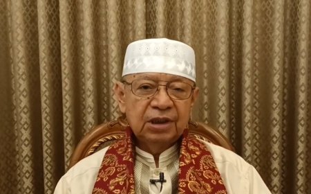 10 Kriteria Manusia Takwa Menurut Kiai Zakky Mubarak