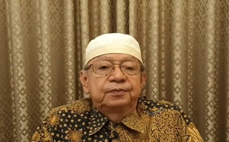 Kiai Zakky Mubarak Ungkap Maksud Berpuasa Setelah Berbuka
