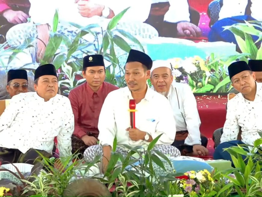 Gus Baha Ungkap Makna Zikir Dlamir ‘Hu Hu Hu’