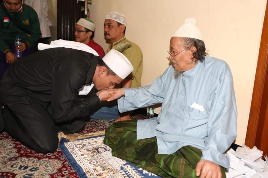 Sosok Almarhum Mursyid Syekh Abdul Hamid Husen Di Mata Muridnya
