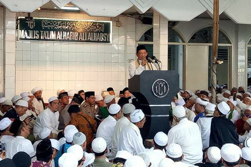 Sejarah Awal Tradisi Uwad di Indonesia