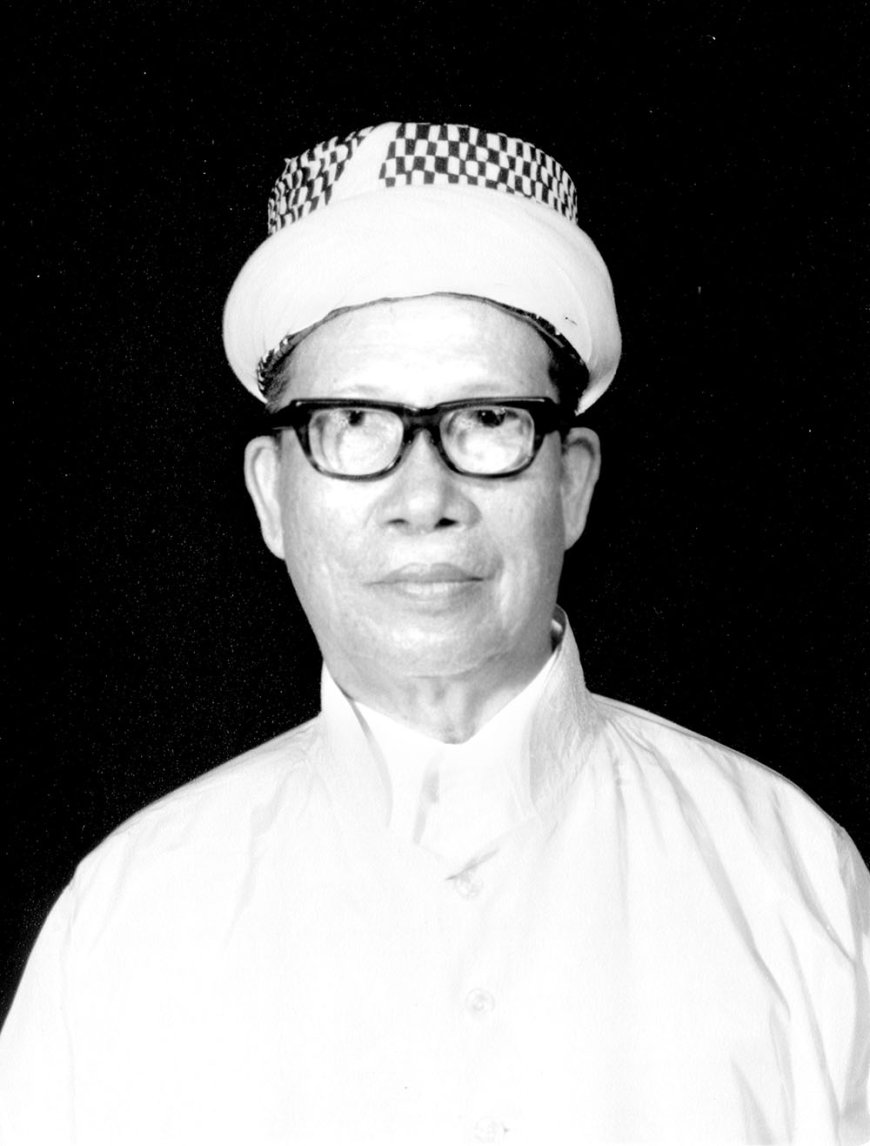Ceramah Ulama Tasawuf Kharismatik Prof. Dr. H. Sayyidi Syaikh Kadirun Yahya (Rektor Universitas Pembangunan Panca Budi Periode 1961-1996)