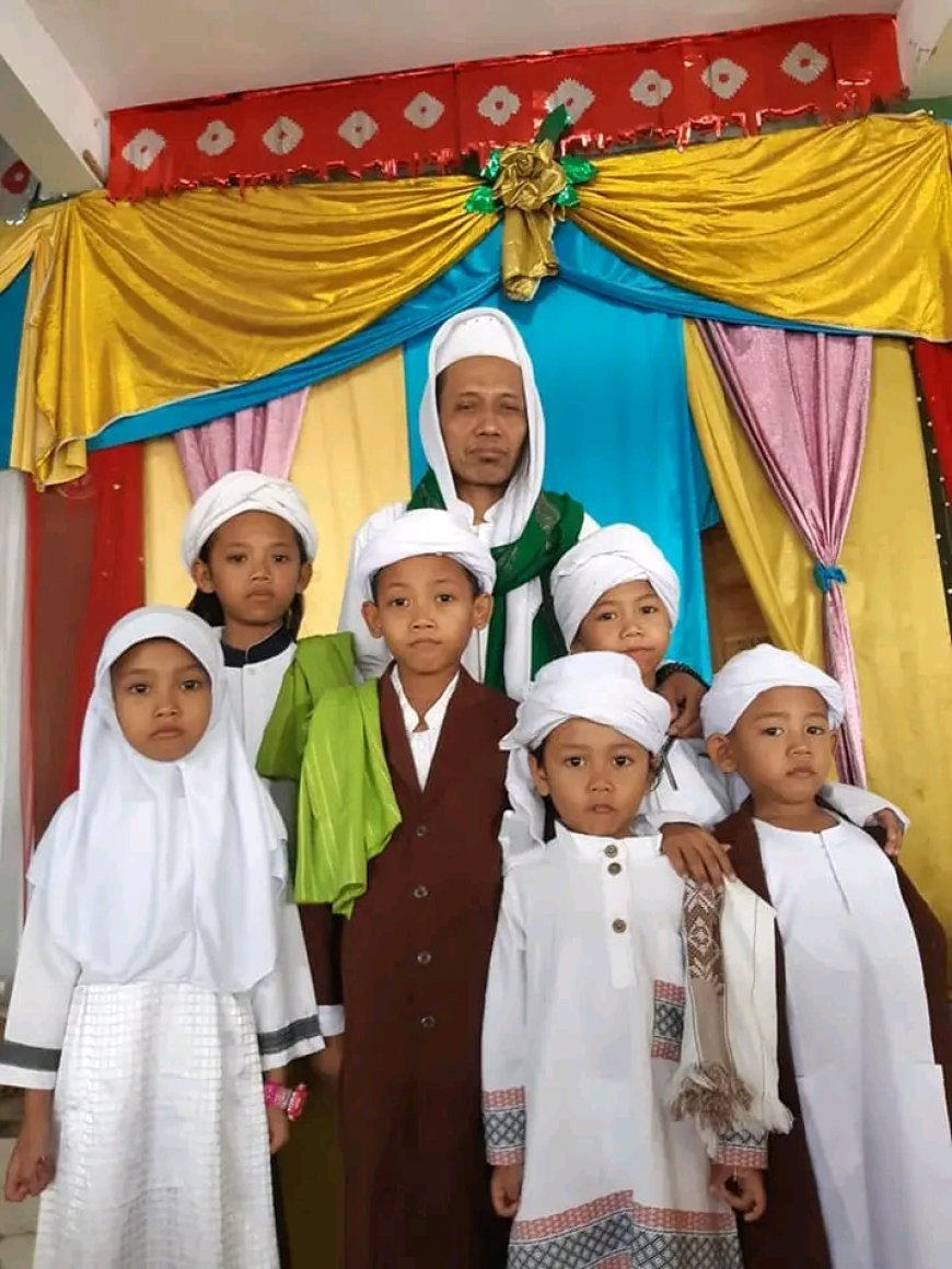 Mengenal Kiai M. Fatkhur Rohman Thoyib (Mbah Sarimbit), Pendiri Ponpes As-Stresiyah Juwana