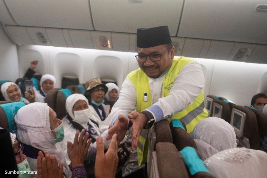 Gus Yaqut Lepas Keberangkatan Jamaah Kloter 1