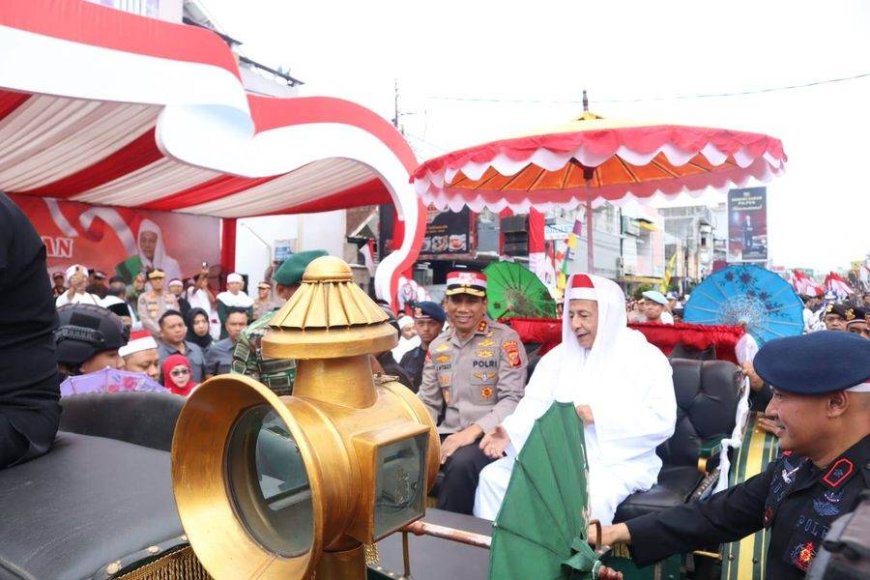 Habib Luthfi Ingatkan Kirab Merah Putih Bukan Hanya Seremonil Biasa dan Generasi Muda Sebagai Penerus Bangsa