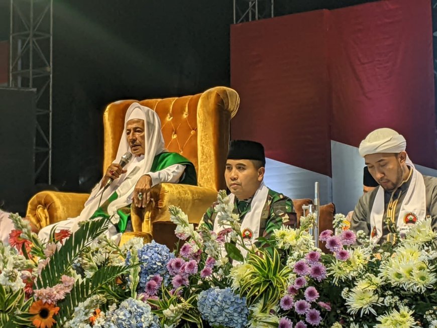 Hadiri Korem 071/Wijayakusuma Bersholawat, Habib Luthfi: Jaga Keutuhan NKRI