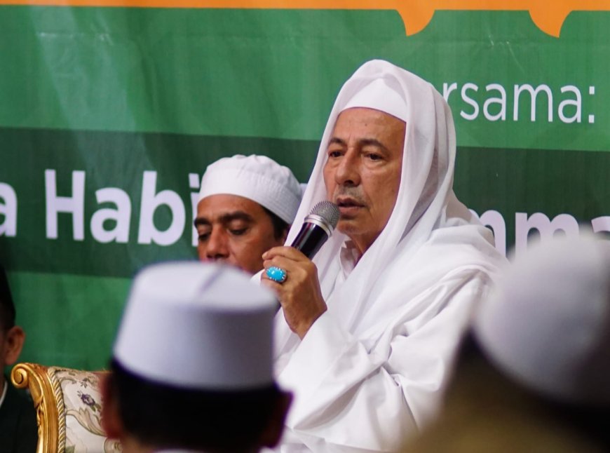 Amalan dari Habib Luthfi Agar Mendapatkan Keturunan Saleh
