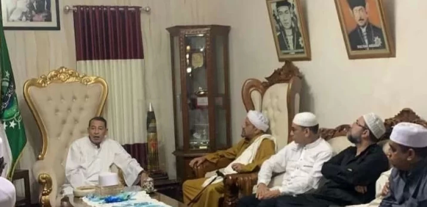 Ketum Rabithah Alawiyah Sowan ke Habib Luthfi