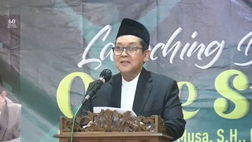 Bahas Laku Tasawuf di Alam Modern, Kiai Ali Masykur Musa Launching Buku Oase Sufi