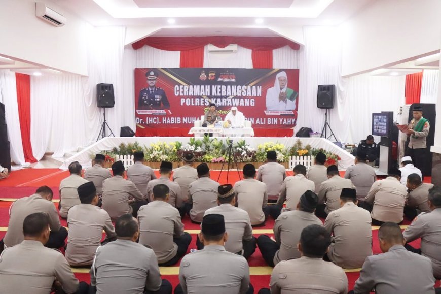 Habib Luthfi Berikan Ceramah Kebangsaan di Polres Karawang