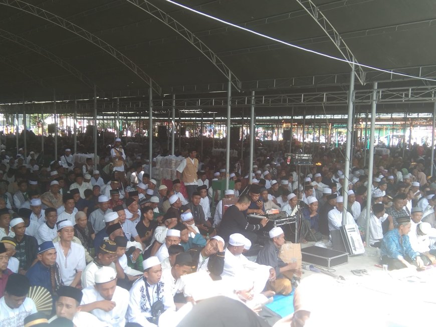Haul ke-55 Guru Tua Dihadiri Puluhan Ribu Umat Islam