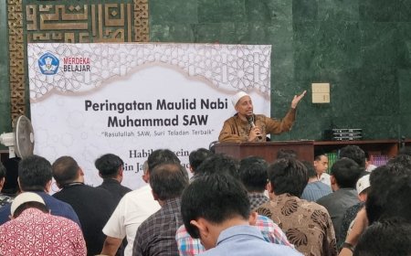 Peringatan Maulid Nabi di Kemendikbudristek, Habib Husein: Nabi Muhammad Pendidik Agung bagi Umat Manusia