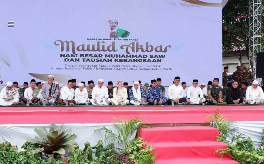 Habib Luthfi bin Yahya: Maulid adalah Bukti Rasa Syukur