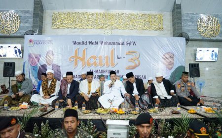 Habib Luthfi Hadiri Peringatan Maulid Nabi & Haul Pendiri Pondok Pesantren Fajar Dunia