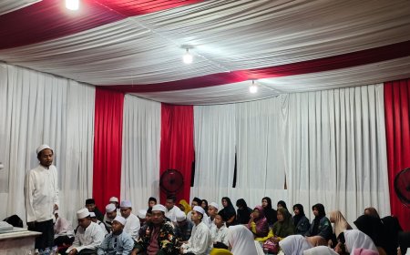 Takhtimul Qur'an dalam Rangka Haul Hababah Aisyah Cipeujeuh Selesaikan 80 Khataman