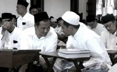 Habib Husein Ja'far Ceritakan Kisah Berkahnya Saat Ngaji dengan Gus Baha
