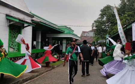 Harlah Ke-90 GP Ansor, Tari Sufi Sambut Peserta Gowes di Makam Mama Cibogo Cibarusah Bekasi