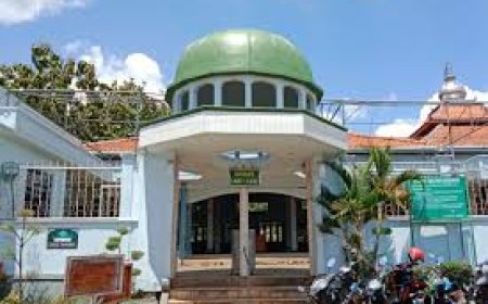Mengenal Simbah Yai Mutamakkin; Pangeran Jawa yang Menurunkan Banyak Kiai