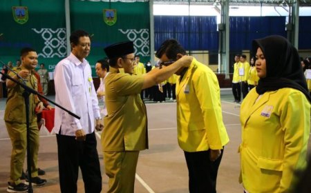 Dihadapan Mahasiswa KKN Unnes, Gus Hasan Chabibie Berpesan Jaga Akhlak dan Adab