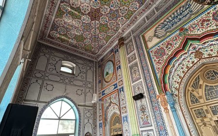 Masjid Satu Abad di Pakistan Ini Menawarkan Perlindungan Spiritual Selama Ramadhan