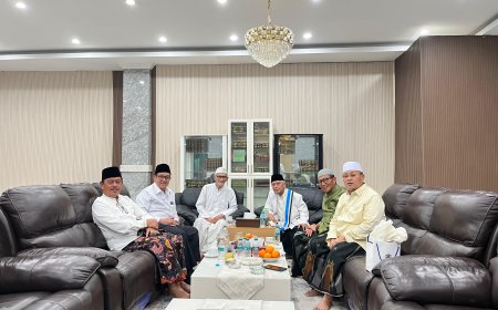 Rais Aam PBNU Terima Idarah Aliyah JATMAN