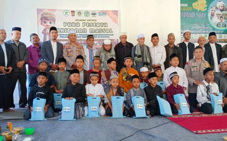 Menyambut Maulid Nabi Saw Pesantren Terpadu Hakikat Ihsan Alwaliyah melaksanakan Khitan Massal