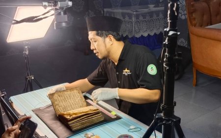 Jejak Syatoriyah dari Tegalsari ke Cirebon: Mengurai Sanad dalam Lembar-Lembar Tua