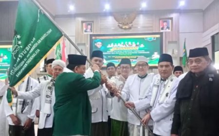 Mudir ‘Ali Lantik Pengurus JATMAN Kabupaten Hingga Desa di Tasikmalaya